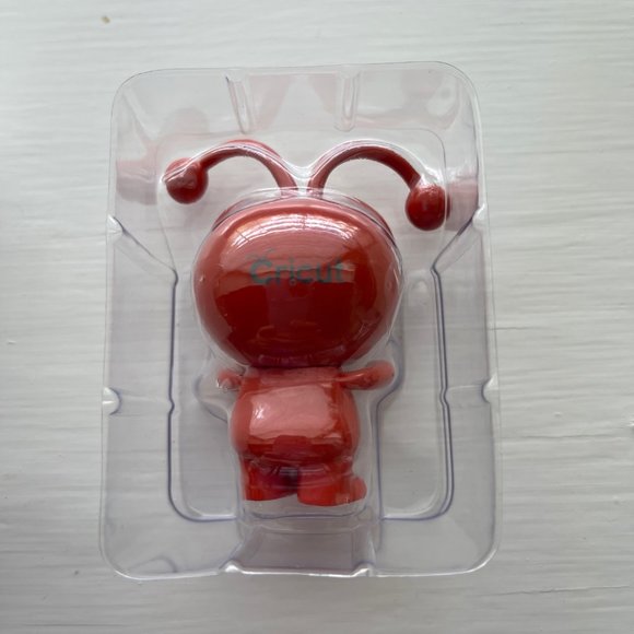 Cricut Cutie Persimmon Figurine New in Box - Picture 5 of 5